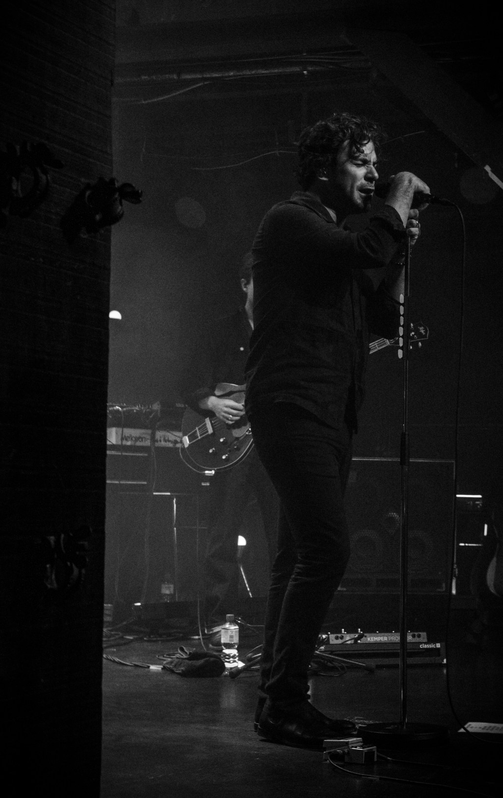 “I Want to Perform the Song Differently Every Night” – Jack Savoretti Live in&nbsp;Hamburg